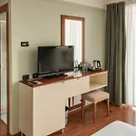 Otel Leonardo Da Vinci Erba