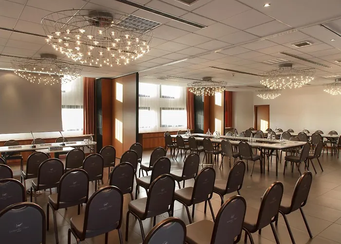 Leonardo Da Vinci Hotel Erba