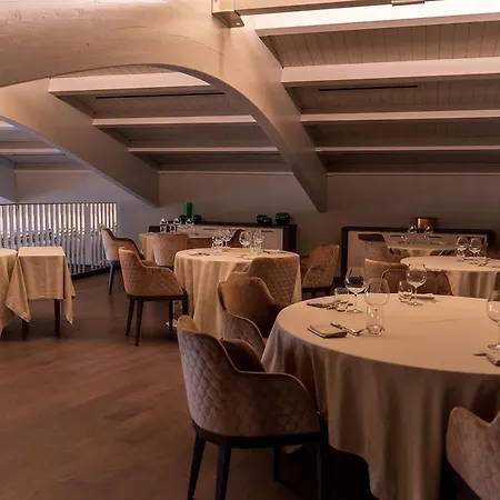 Hotell Leonardo Da Vinci Erba