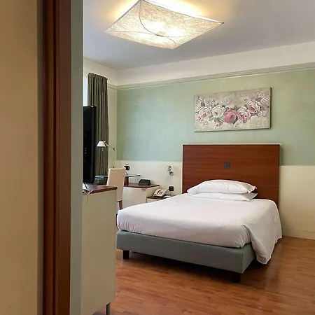 Hotel Leonardo Da Vinci 4*