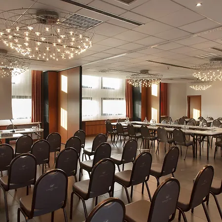 Hotell Leonardo Da Vinci Erba