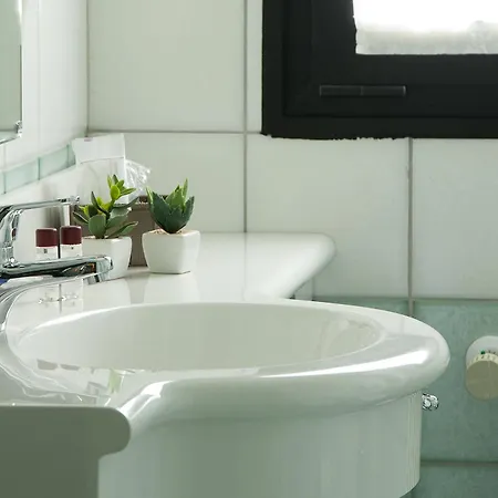 Leonardo Da Vinci Hotell 4*