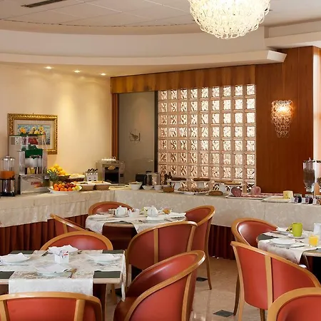 Western Leonardo Da Vinci 4* Erba