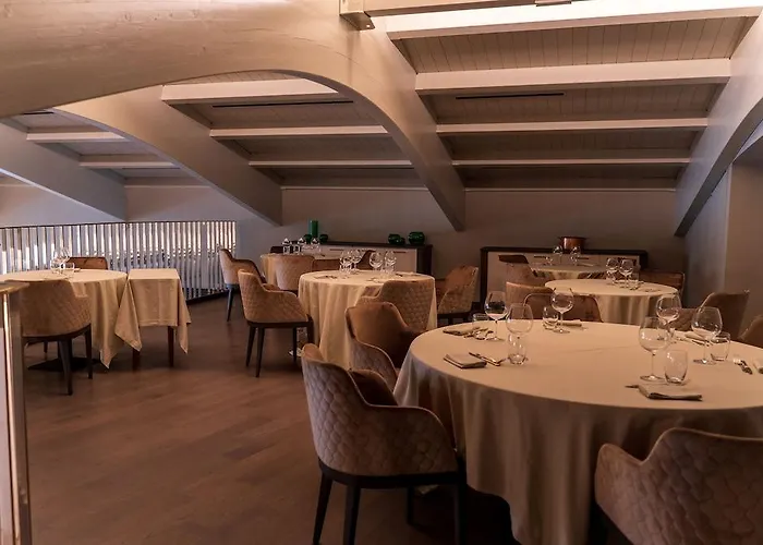 Hotell Leonardo Da Vinci Erba