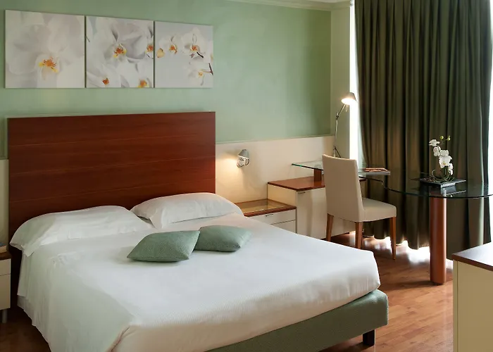 Hotell Leonardo Da Vinci 4*