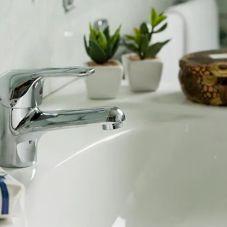 Leonardo Da Vinci Hotel Erba