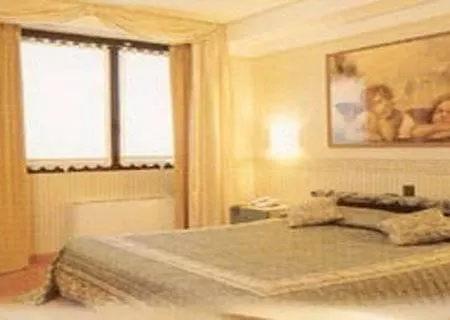 Hotel Leonardo Da Vinci 4*